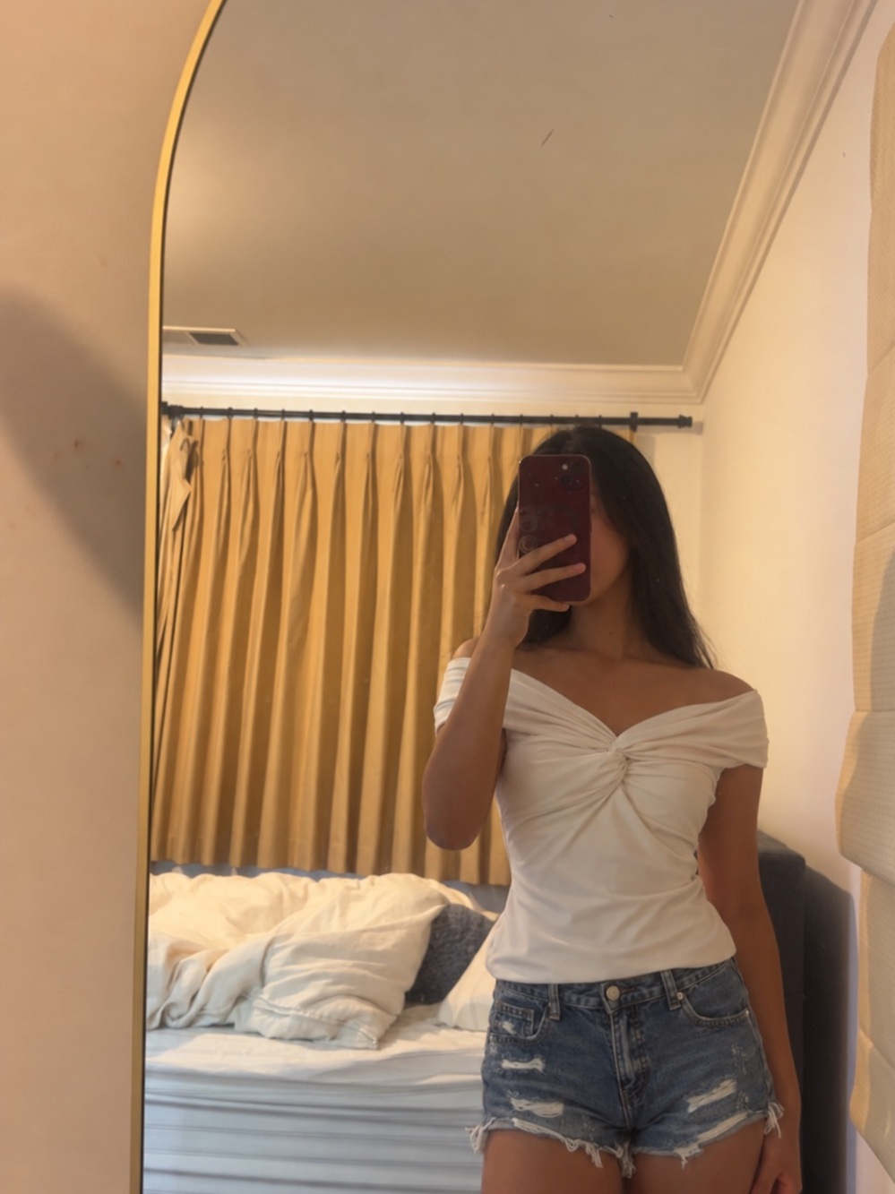 Aritzia White Off-Shoulder Twist Crop Top